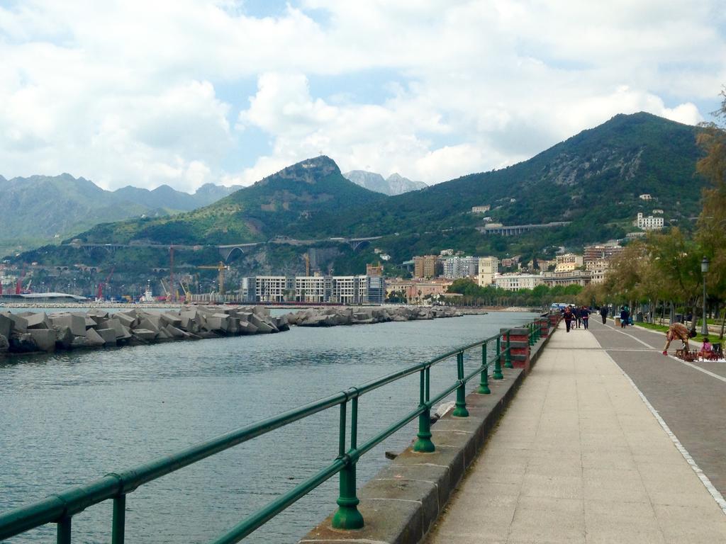 Costa D'Amalfi Hotell Salerno Exteriör bild